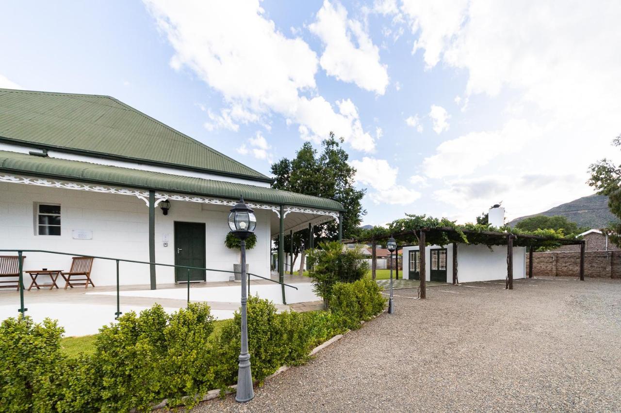 Victorian Square Guesthouse Graaff-Reinet Eksteriør billede