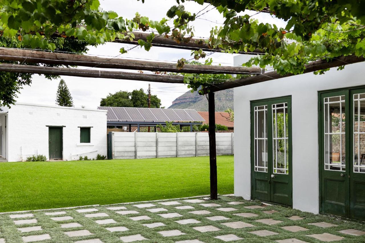 Victorian Square Guesthouse Graaff-Reinet Eksteriør billede