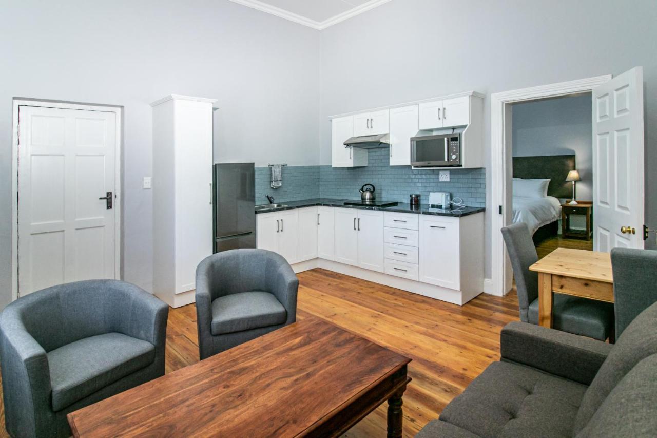 Victorian Square Guesthouse Graaff-Reinet Eksteriør billede